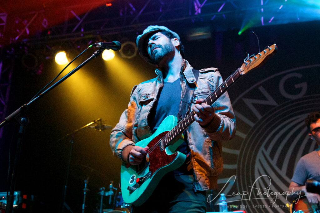concert photo of guitarist