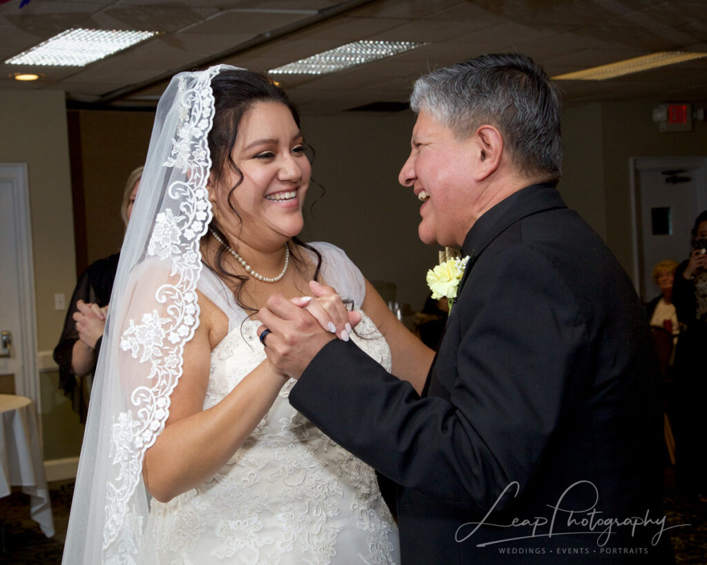 Boise bride dancing with her father