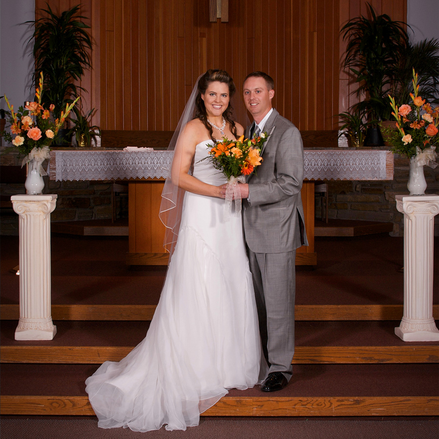 wedding-photo in coeur d'alene church