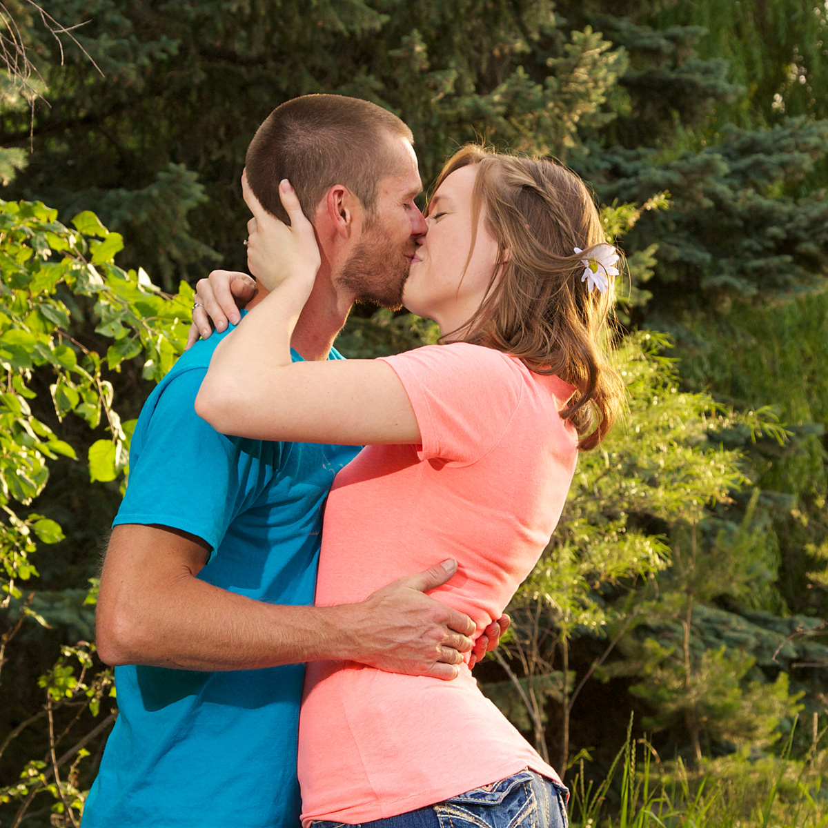 engagement photo of boise couple